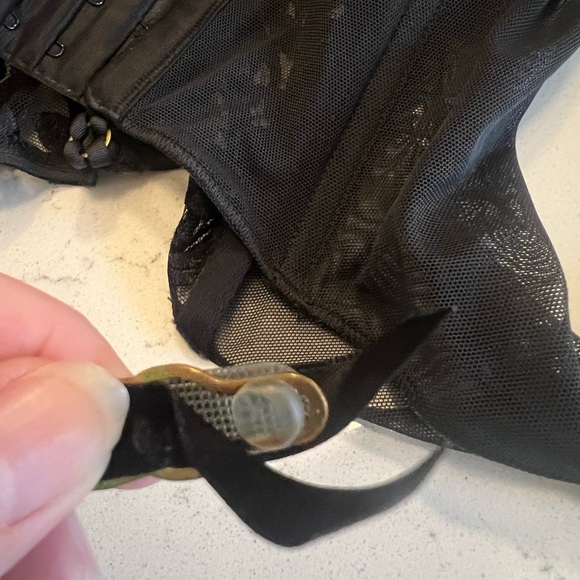 Victoria Secret bra corset. NWT - Picture 4 of 6